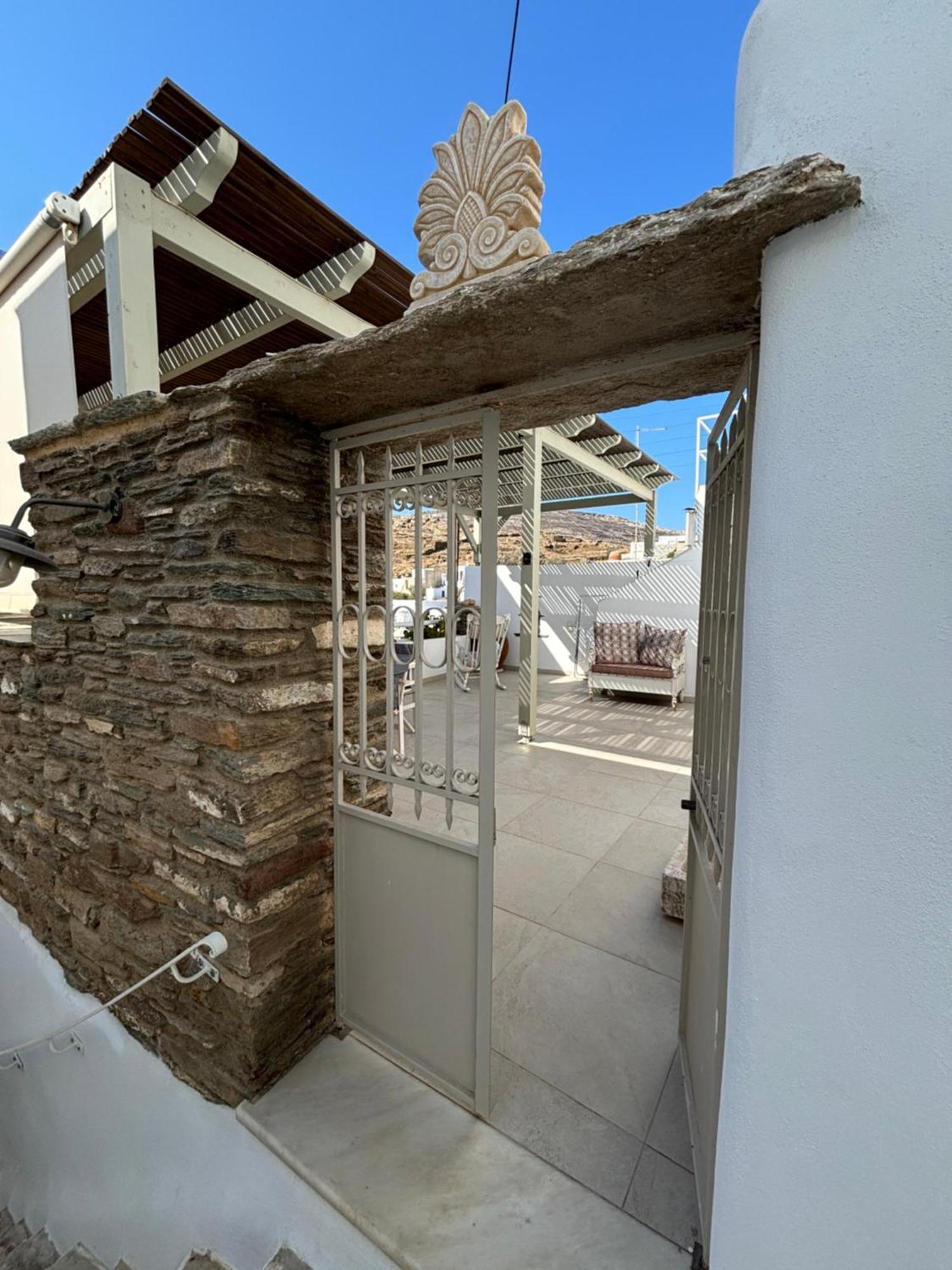 Serenity Living Platia, Tinos 외부 사진